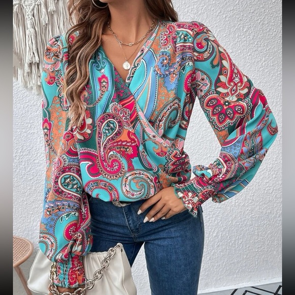 Green Boho Paisley Print Half Puff Sleeve Blouse